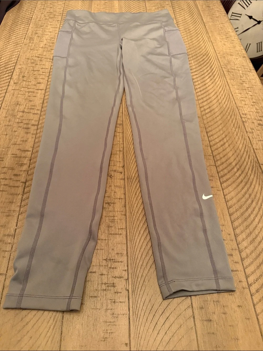 Nike Girls' Gray Athletic Leggings with Contrast Stitching